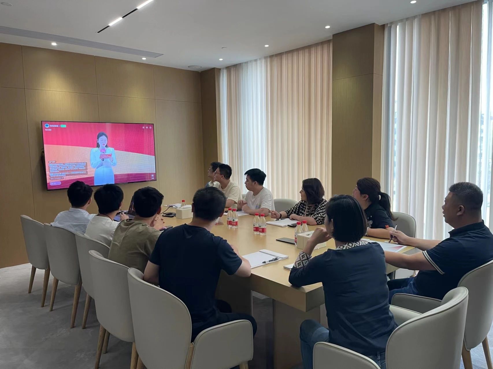 噜噜噜AV久久AV波多野结衣