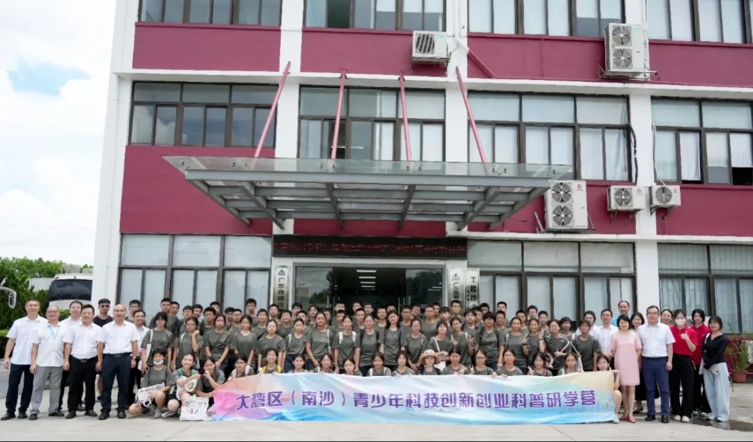噜噜噜AV久久AV波多野结衣
