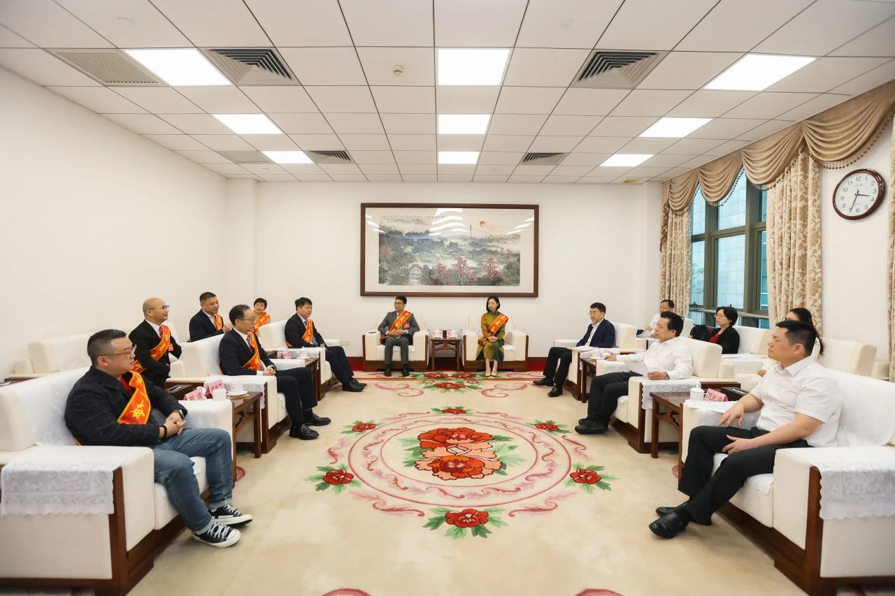 噜噜噜AV久久AV波多野结衣