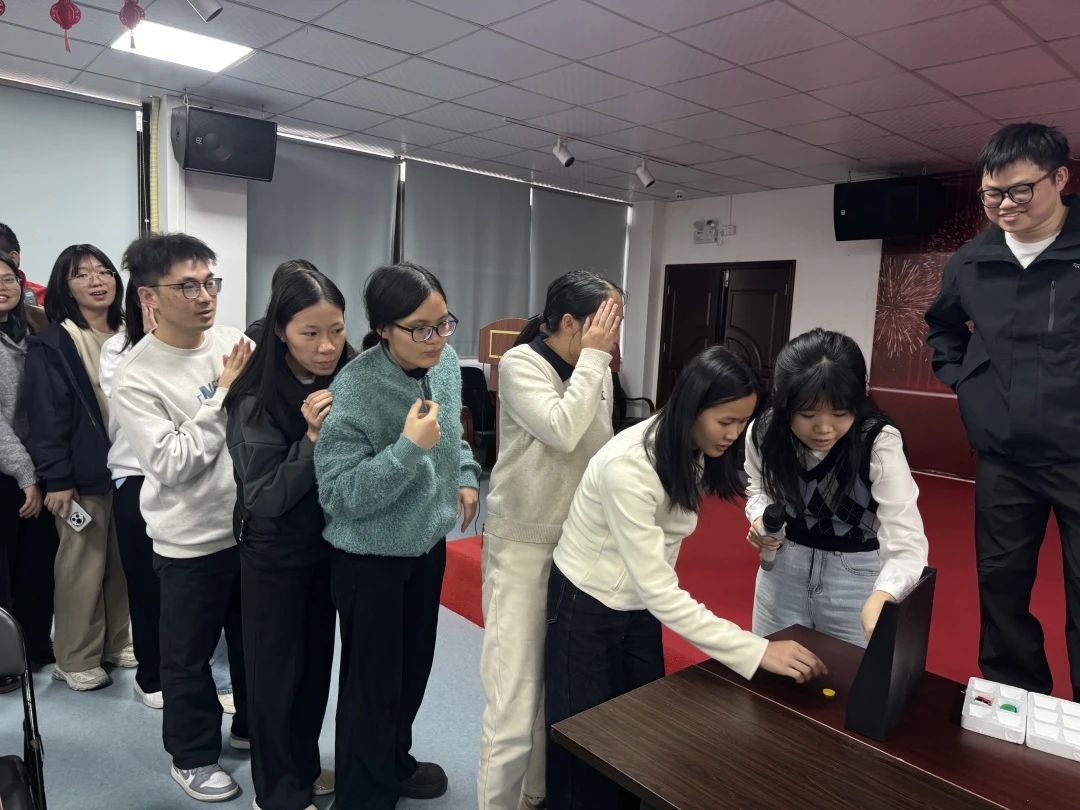 噜噜噜AV久久AV波多野结衣