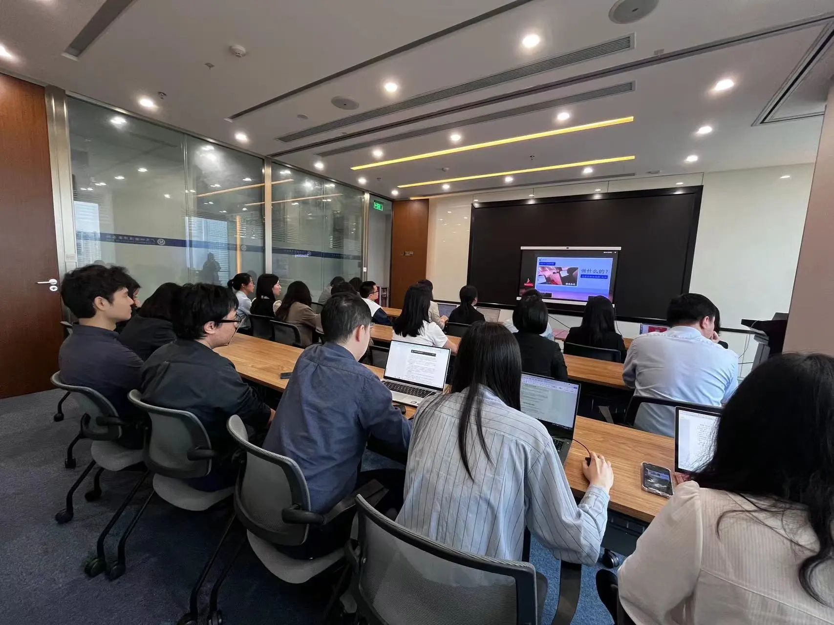 噜噜噜AV久久AV波多野结衣